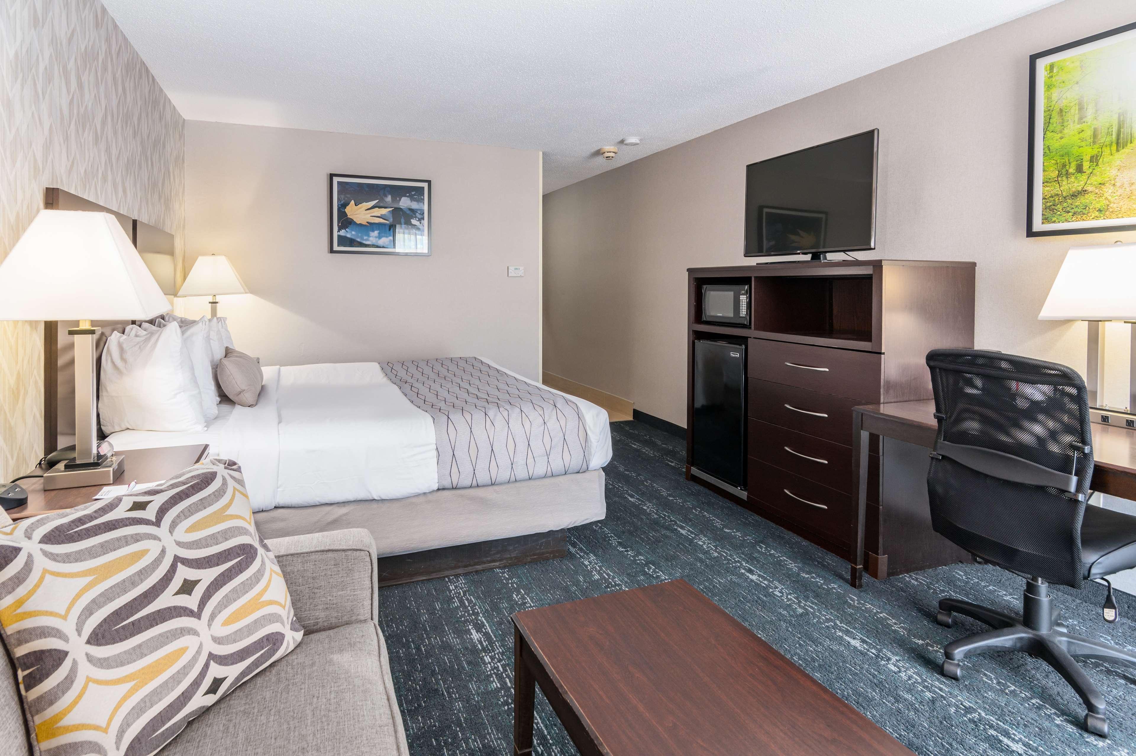 Best Western Plus Keene Hotel Exterior foto