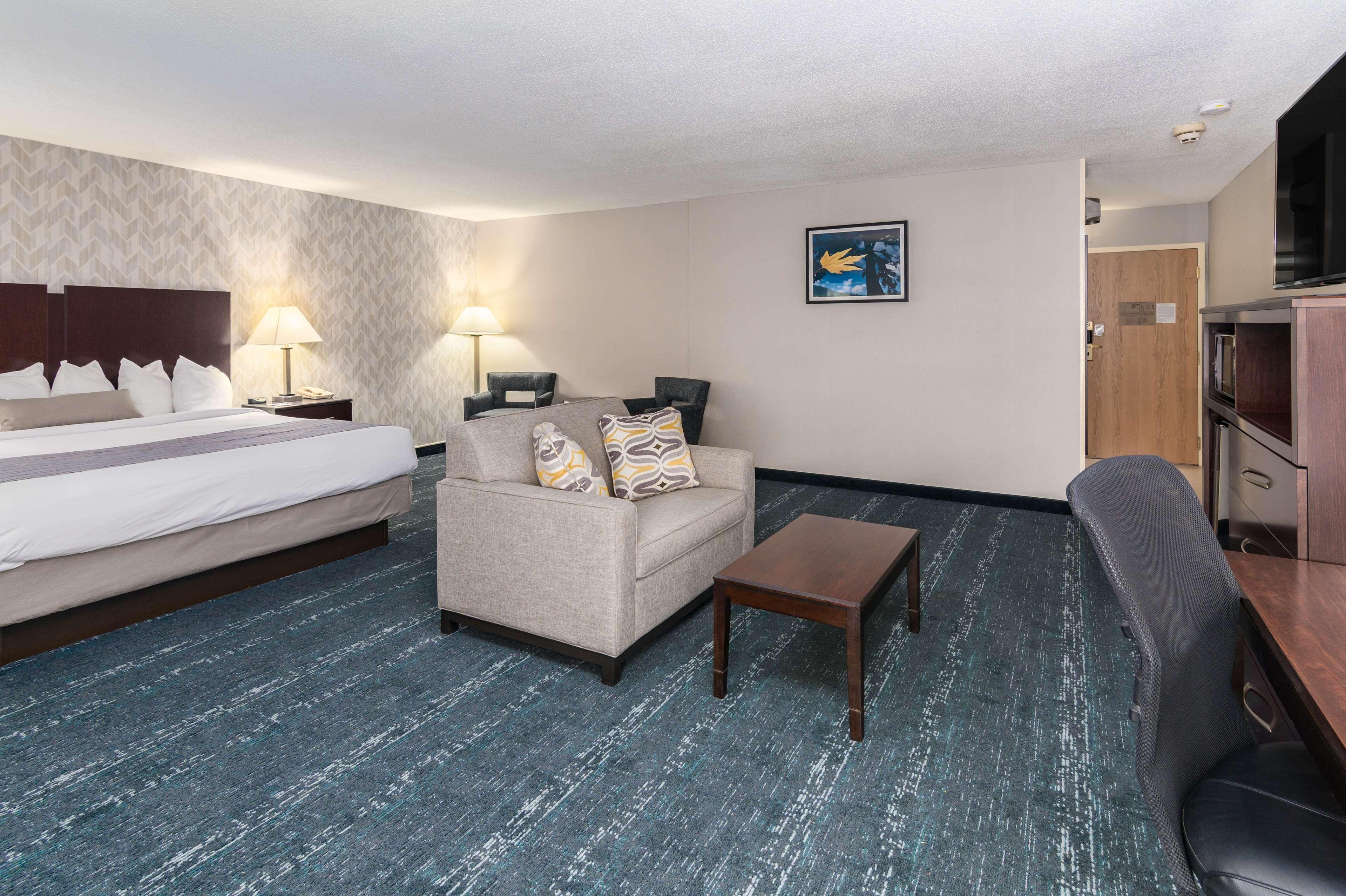 Best Western Plus Keene Hotel Exterior foto