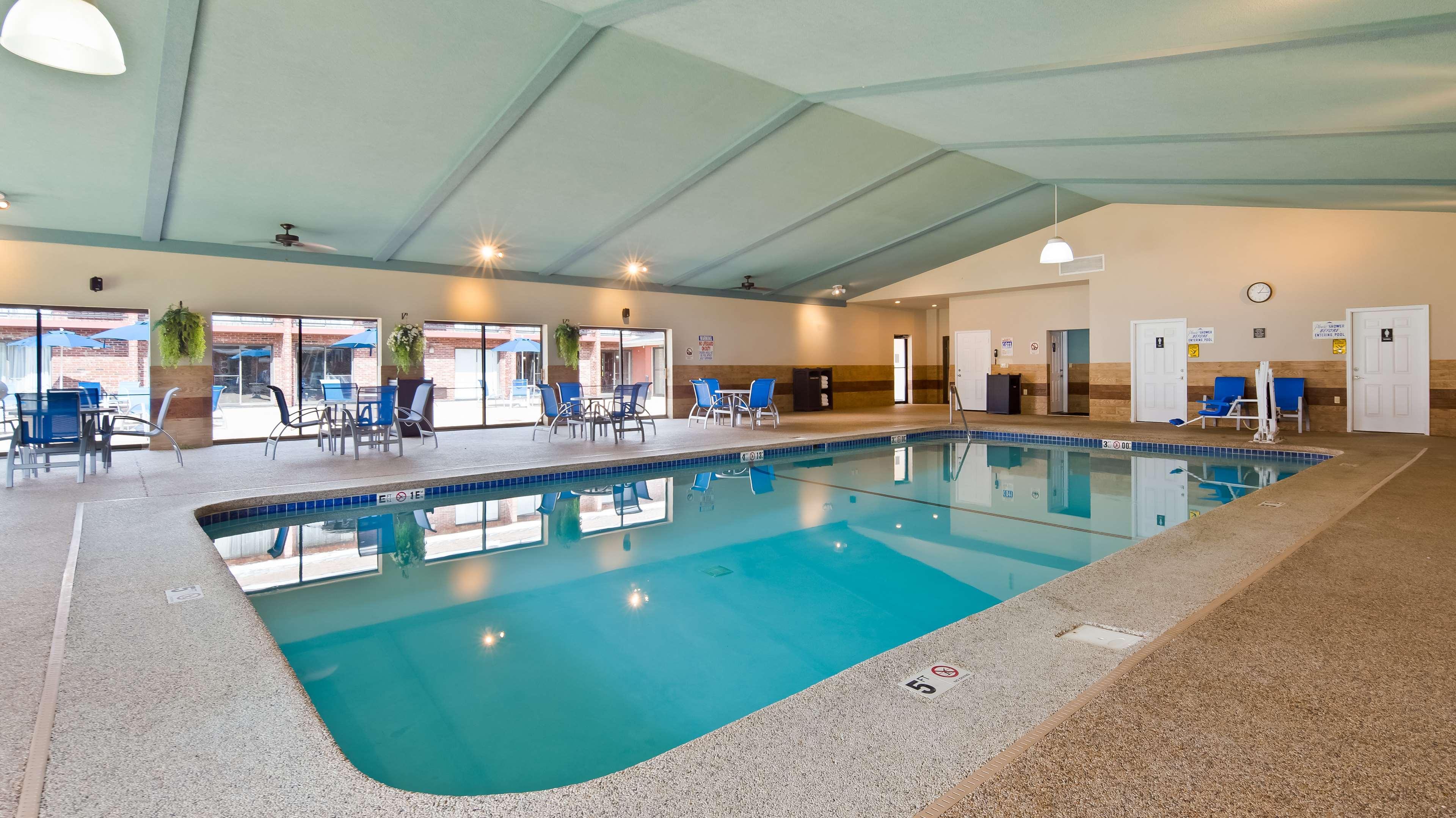 Best Western Plus Keene Hotel Exterior foto
