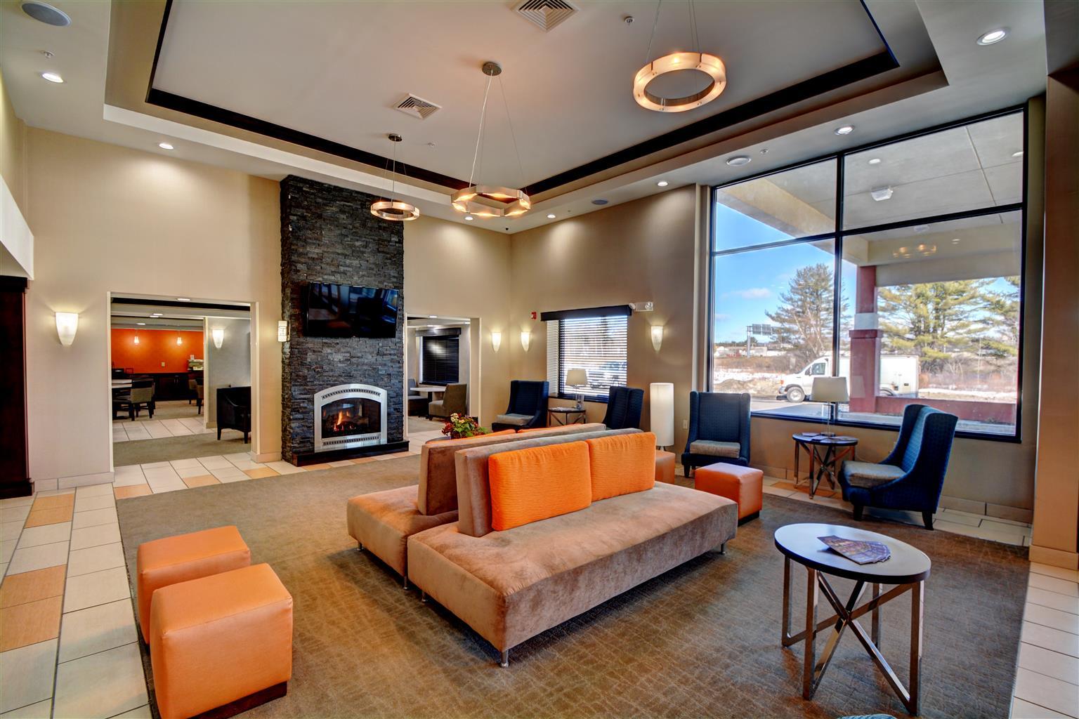 Best Western Plus Keene Hotel Exterior foto